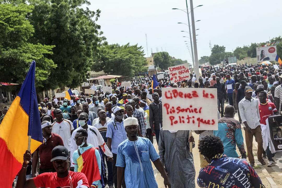 Demonstrators protest in N'Djamena on October 20, 2022 during a protest. Five people "died from gunshots" in clashes on October 20, 2022 between police and demonstrators in the Chadian capital N'Djamena, the head doctor at the city's Union Chagoua Hospital, Joseph Ampil, told AFP.
