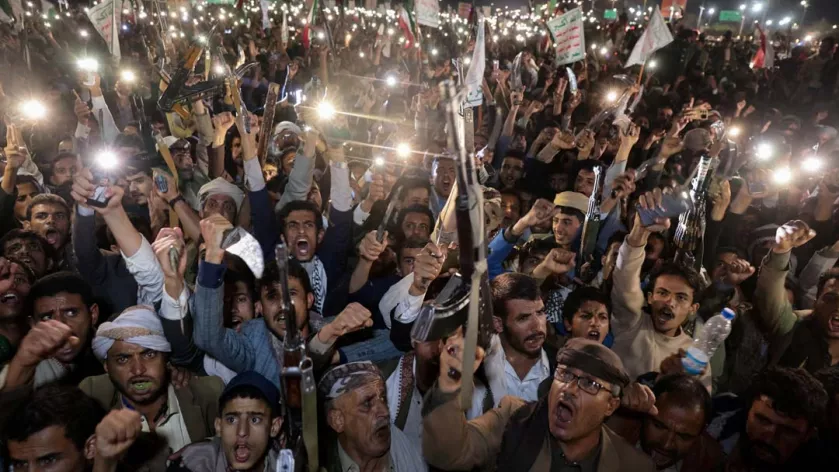 Houthi supporters shout slogans as they demonstrate against airstrikes on Sanaa International Airport, in Sanaa, Yemen July 13, 2026. REUTERS/Khaled Abdullah